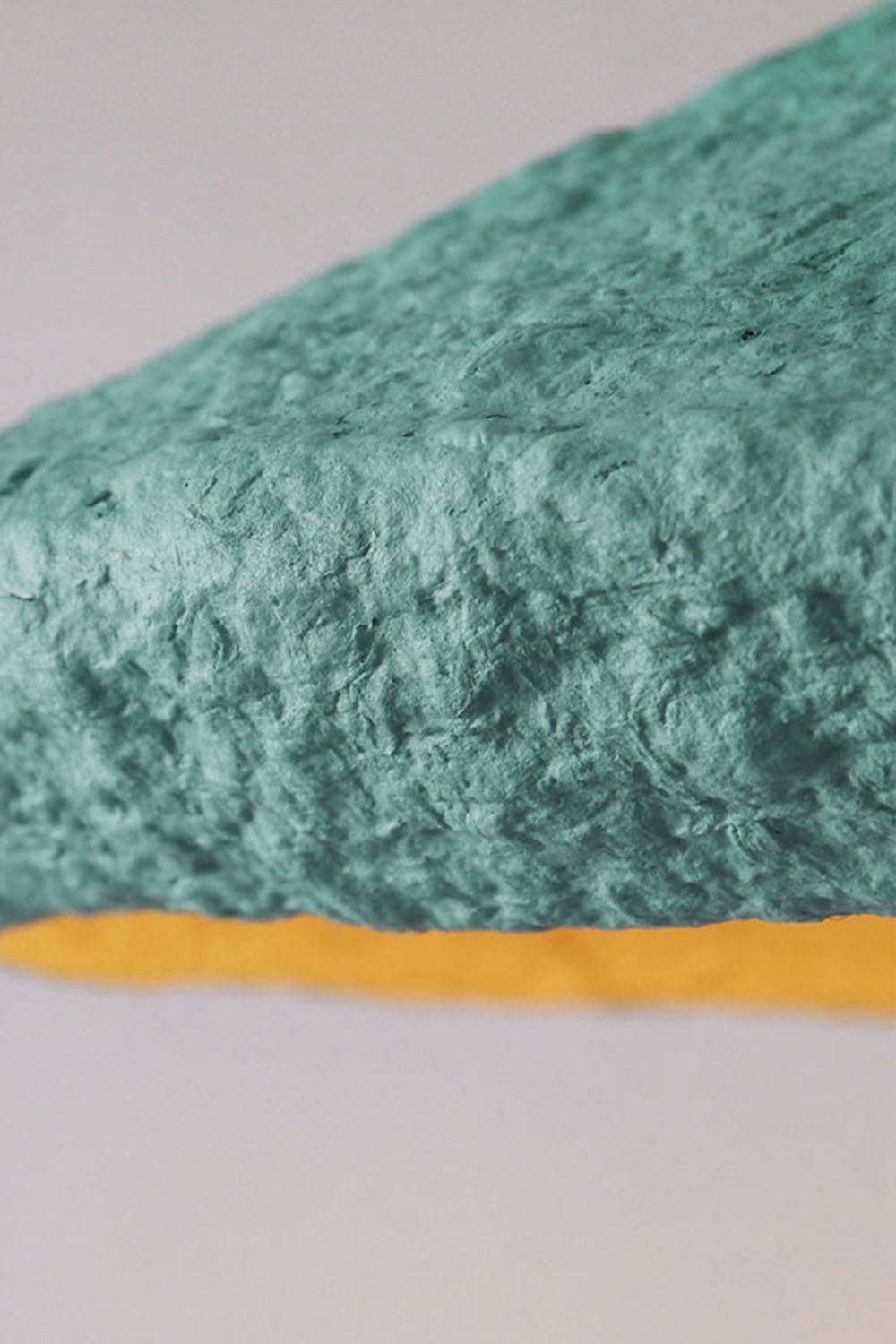 detail of pendant light mizuko in green colour