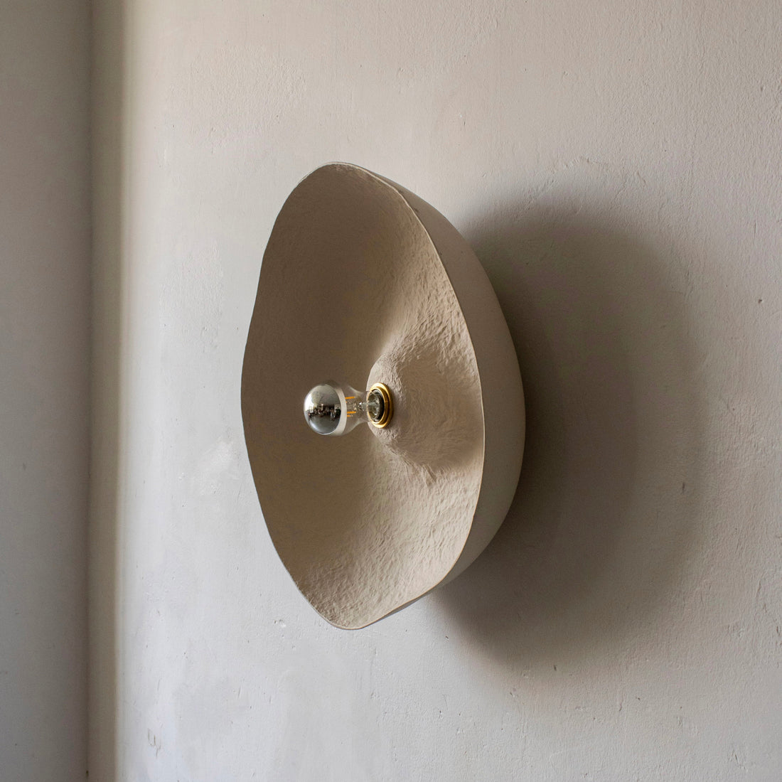 Modern Organic Lighting: A Guide to Natural, Sculptural Style