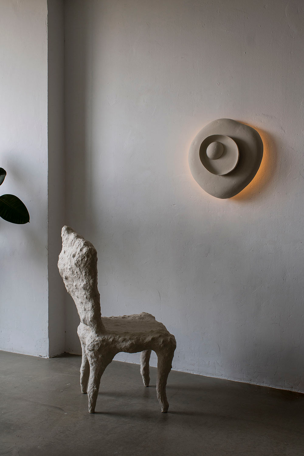 Decorative white wall light