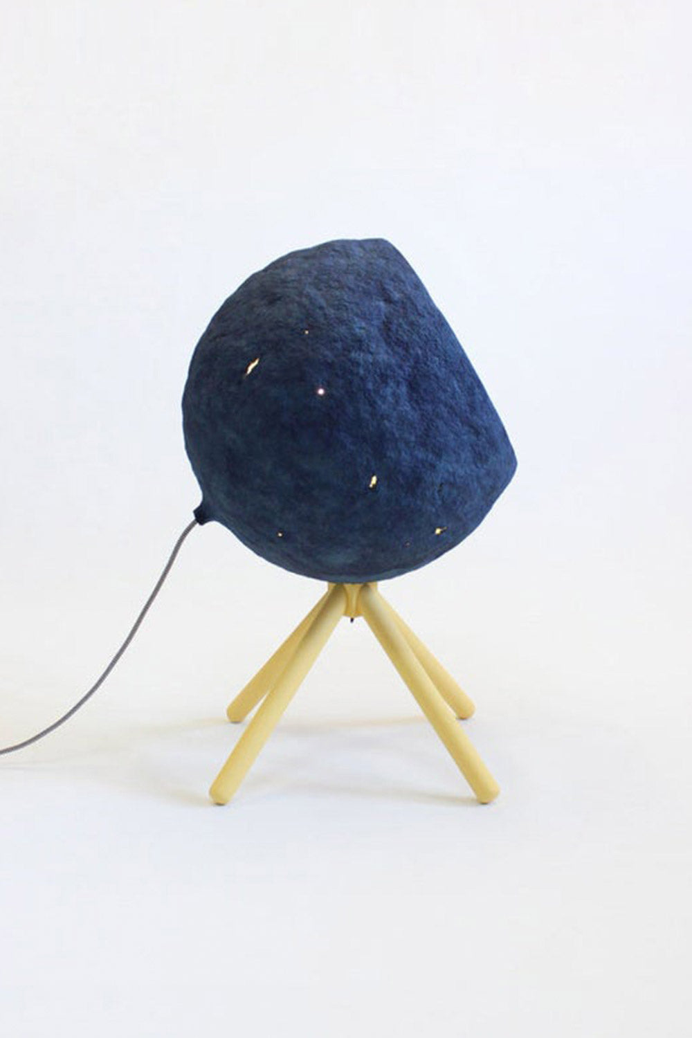 Floor Paper Pulp Lamp Pluto | Crea-re.com | Eco Lamps – Crea-Re Studio