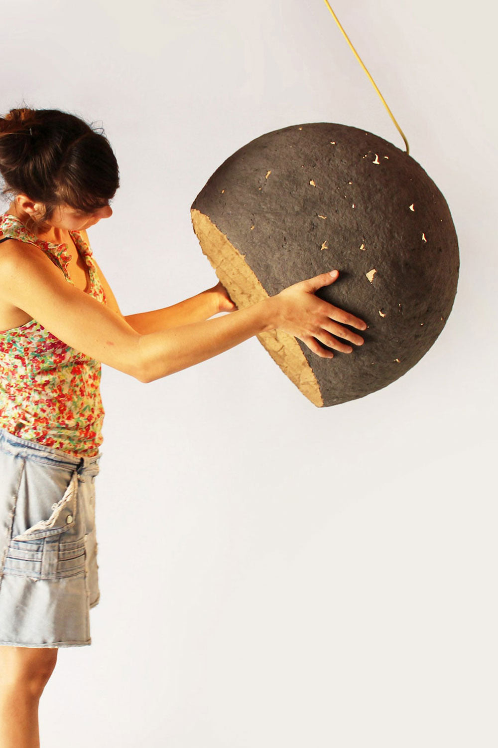 paper pulp lamp luna with the designer maria fiter